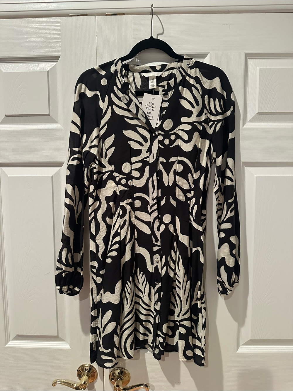 H&M Black and White Abstract Print Mini Dress
